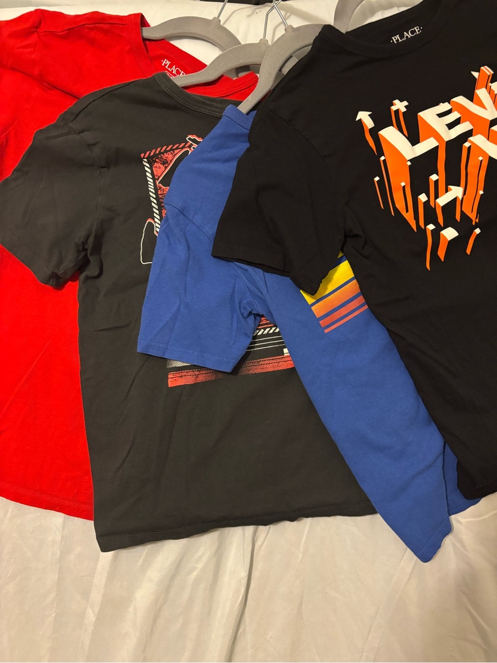Boys The Children’s Place Graphic T-Shirt Lot Size Large (L) – 4 Shirts